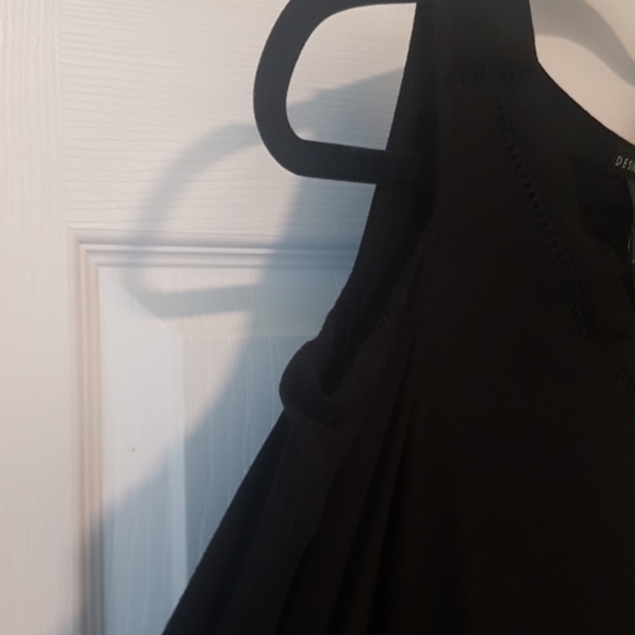 Black cold shoulder top - Picture 4 of 10